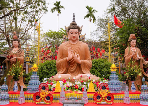 Trang nghiêm pháp hội Dược Sư thất châu tại chùa Thanh Hà xuân Bính Ngọ